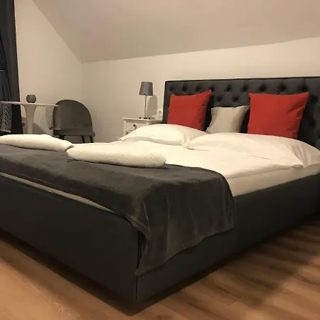Tóranéző Ház 3*