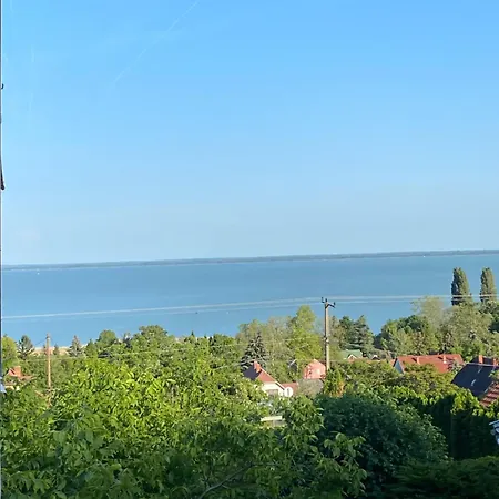 Tóranéző Ház 3*